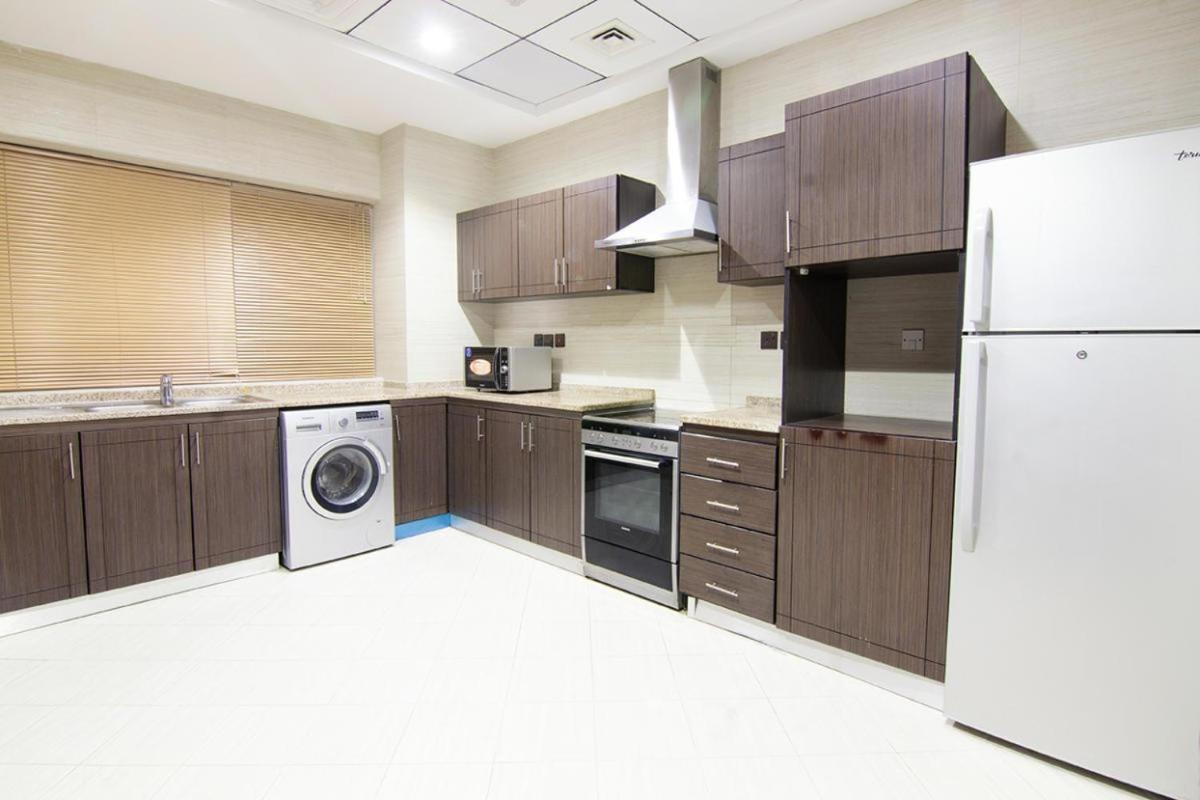 Better Living Hotel Apartments Dubai Exterior photo